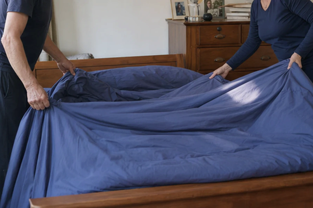 Ruhiger Alltagsmoment zum Ratgeber Memory-Foam-Kissen Alternativen nach einer bewussten Entscheidung rund um Alternativen