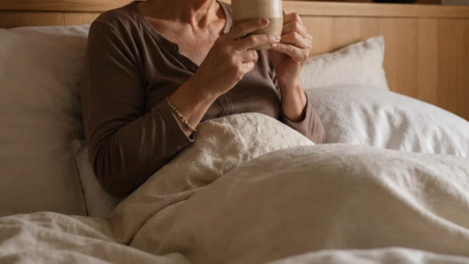 Ruhige Schlafszene zum Ratgeber Memory-Foam-Kissen Vergleich