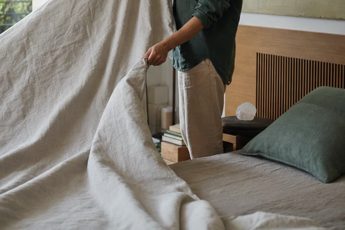 Ruhiger Alltagsmoment zum Ratgeber Melatonin wann ärztlich abklären nach einer bewussten Entscheidung rund um Fachliche Grenze