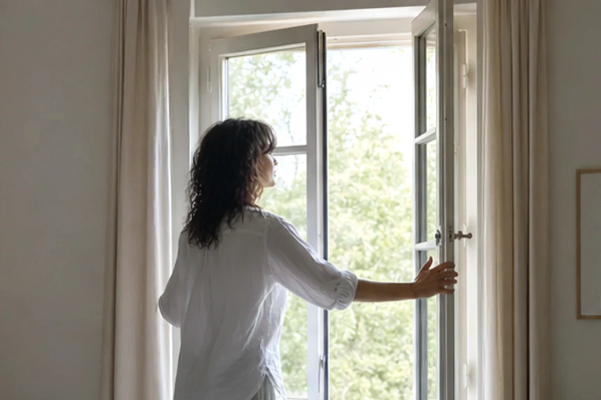 Anwendungssituation im Ratgeber Einschlafprobleme Tipps: Abendlicht und Gedankenentlastung realistisch prüfen
