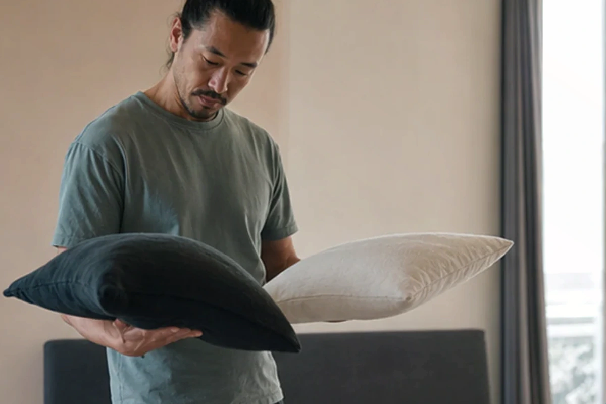Auswahlsituation zu Memory-Foam-Schlafmaske Test und Kriterien: Lichtdichtheit und Druckfreiheit im Blick