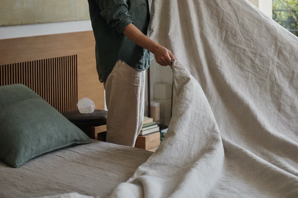 Ruhiger Alltagsmoment zum Ratgeber beste Auswahl für Schlafzimmer Farben nach einer bewussten Entscheidung rund um Bestenliste